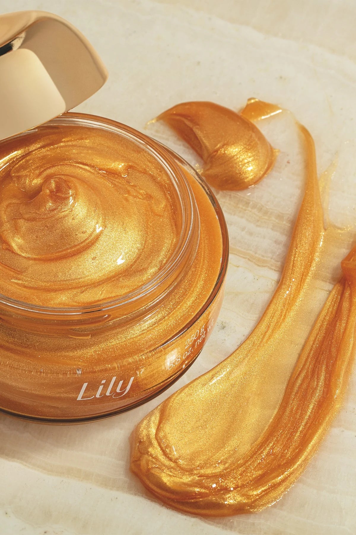 LILY SHIMMERING BODY GEL - 250G